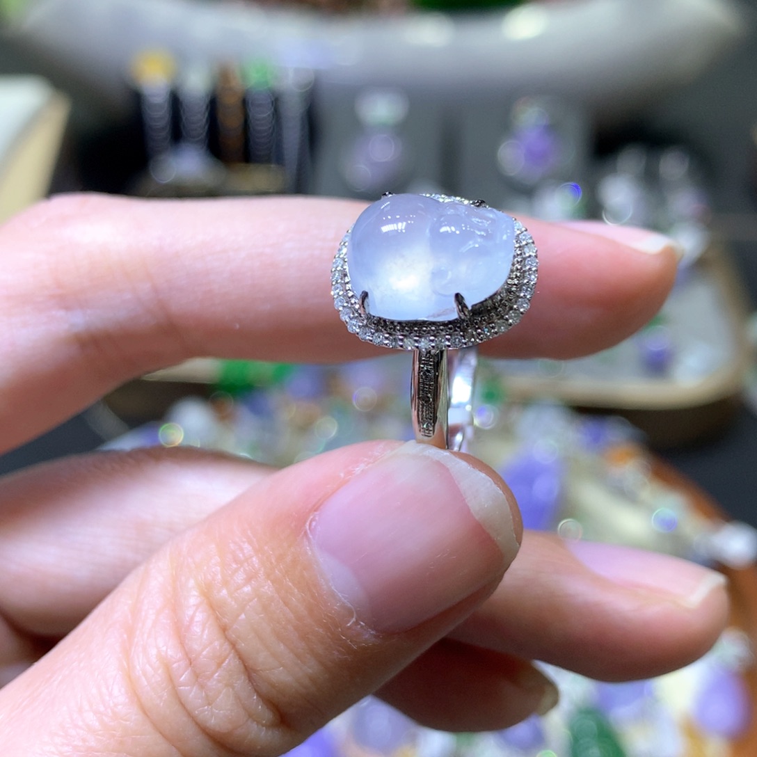 【闪购商品】翡翠颈饰18K金镶嵌翡翠吊坠项链