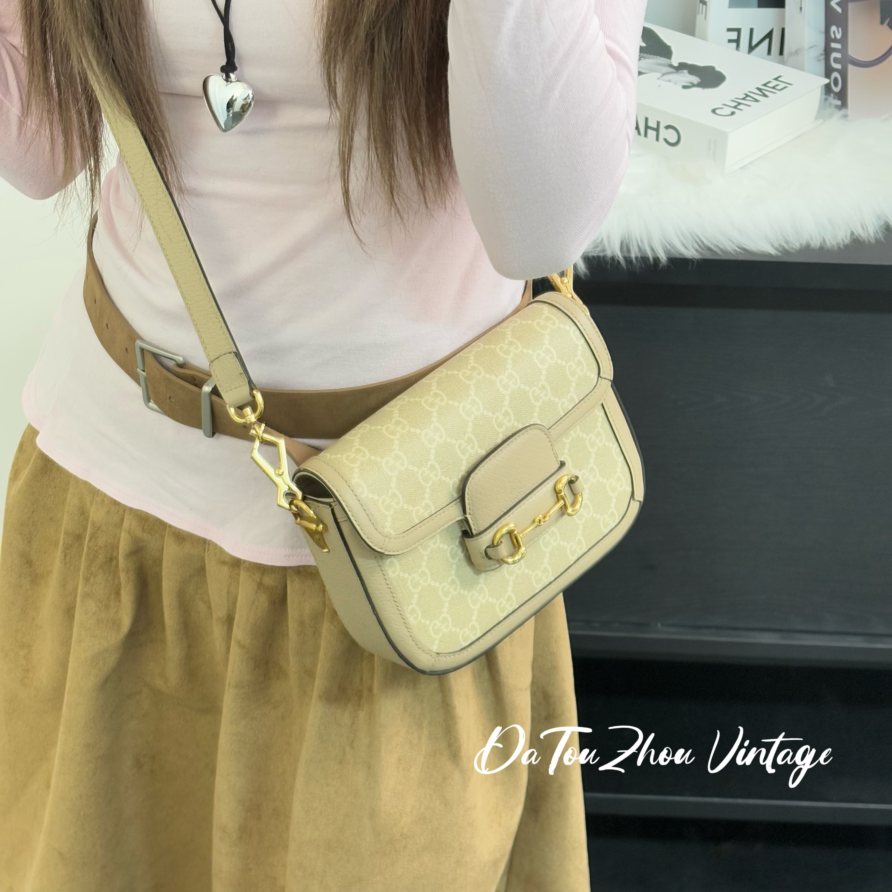 95新 GUCCI/古驰 燕麦色马鞍 斜挎包 S