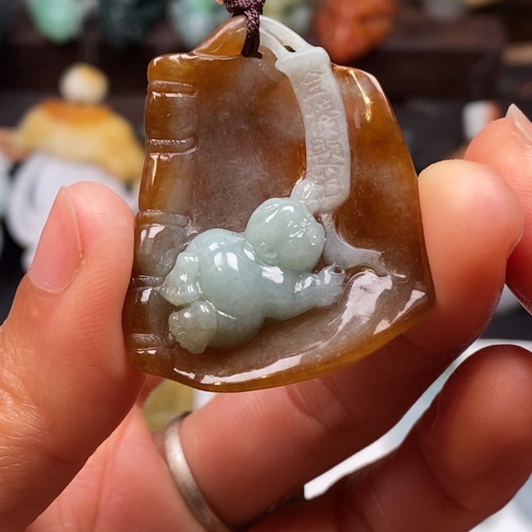 E***s定制翡翠未镶嵌毛货抛光