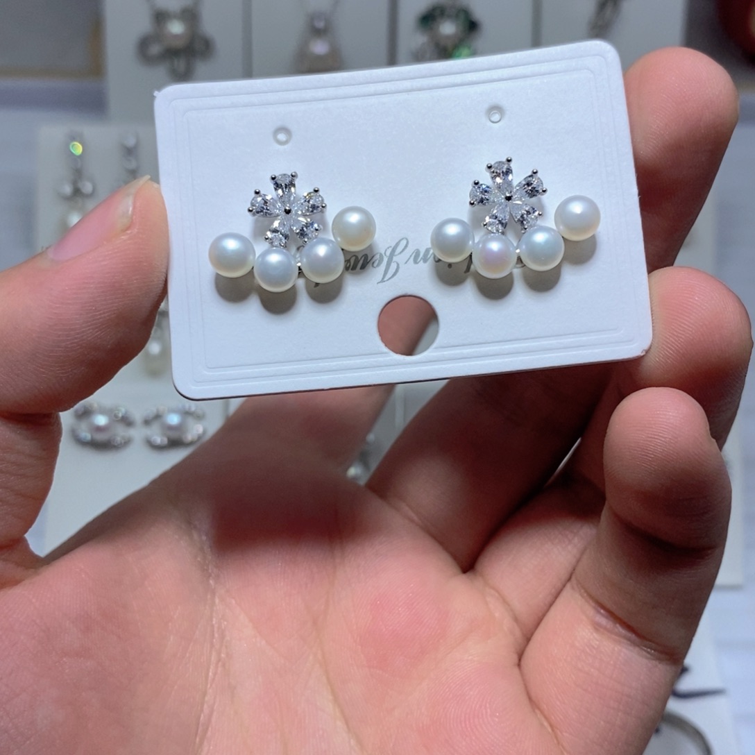 银S925镶嵌耳饰淡水珍珠