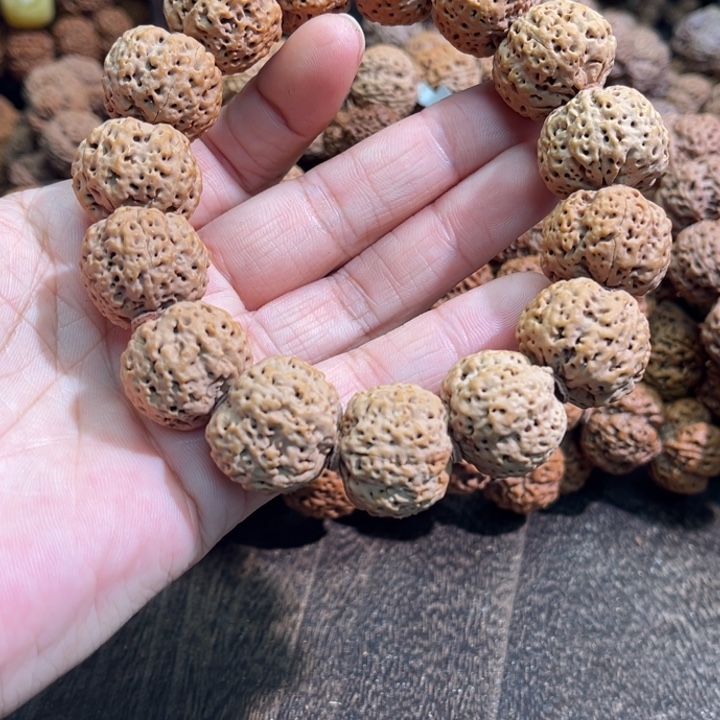 开***心手串金刚菩提梅花