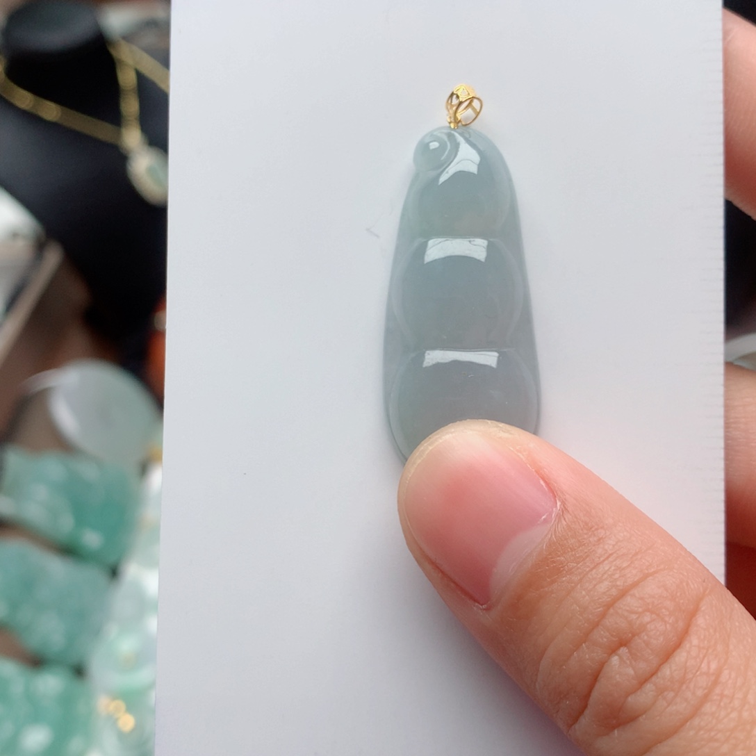 翡翠颈饰18K金镶嵌吊坠