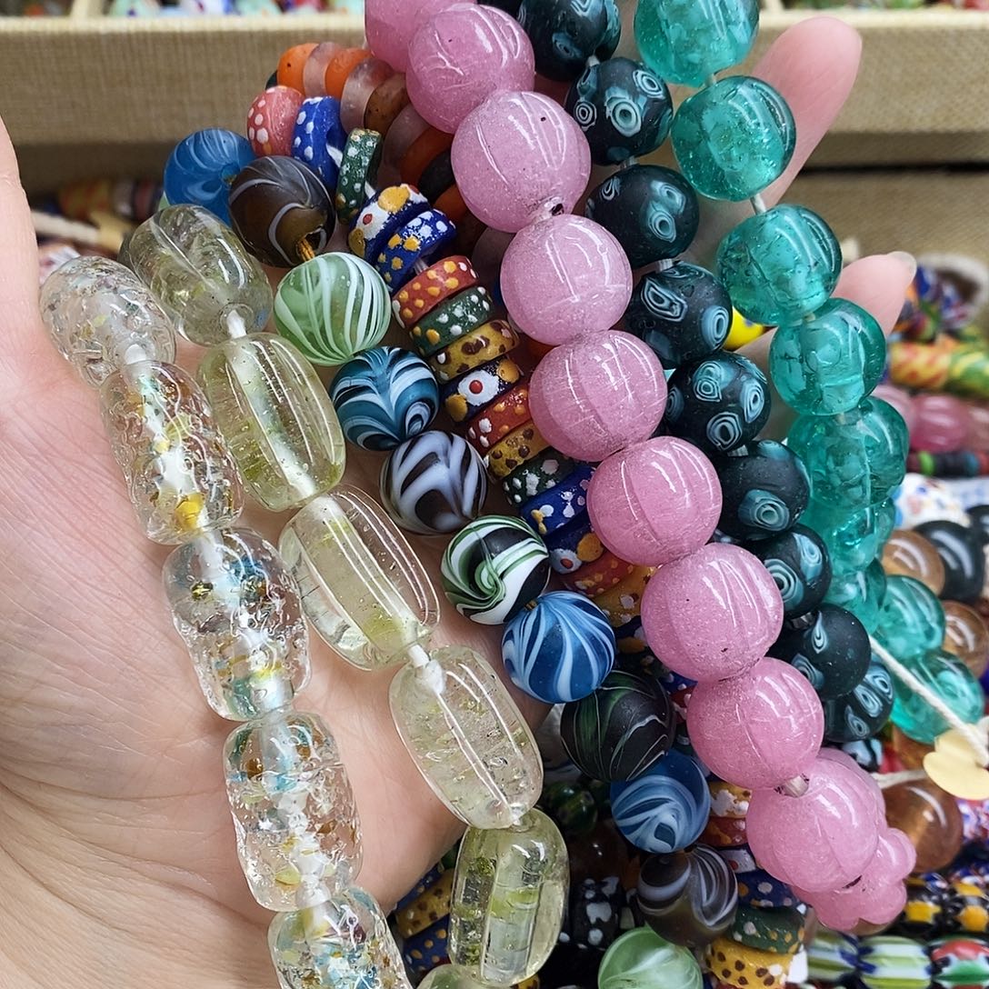 琉璃颈饰一堆半条17.5起，喊我选