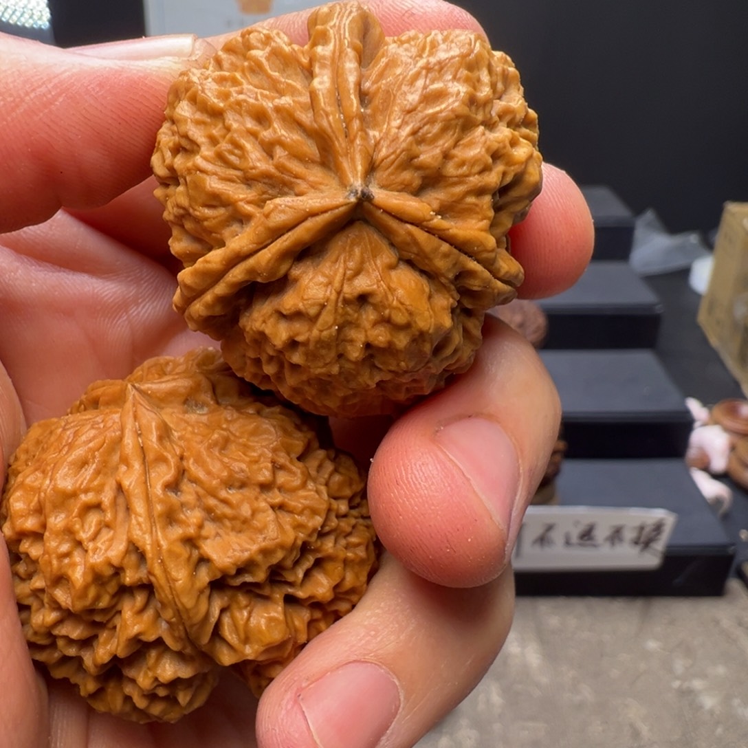 文玩核桃吊坠西南大刺37mm