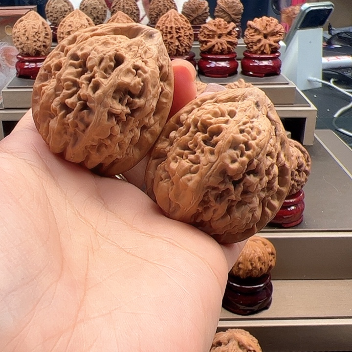 文玩核桃把件42 核尊 d-011