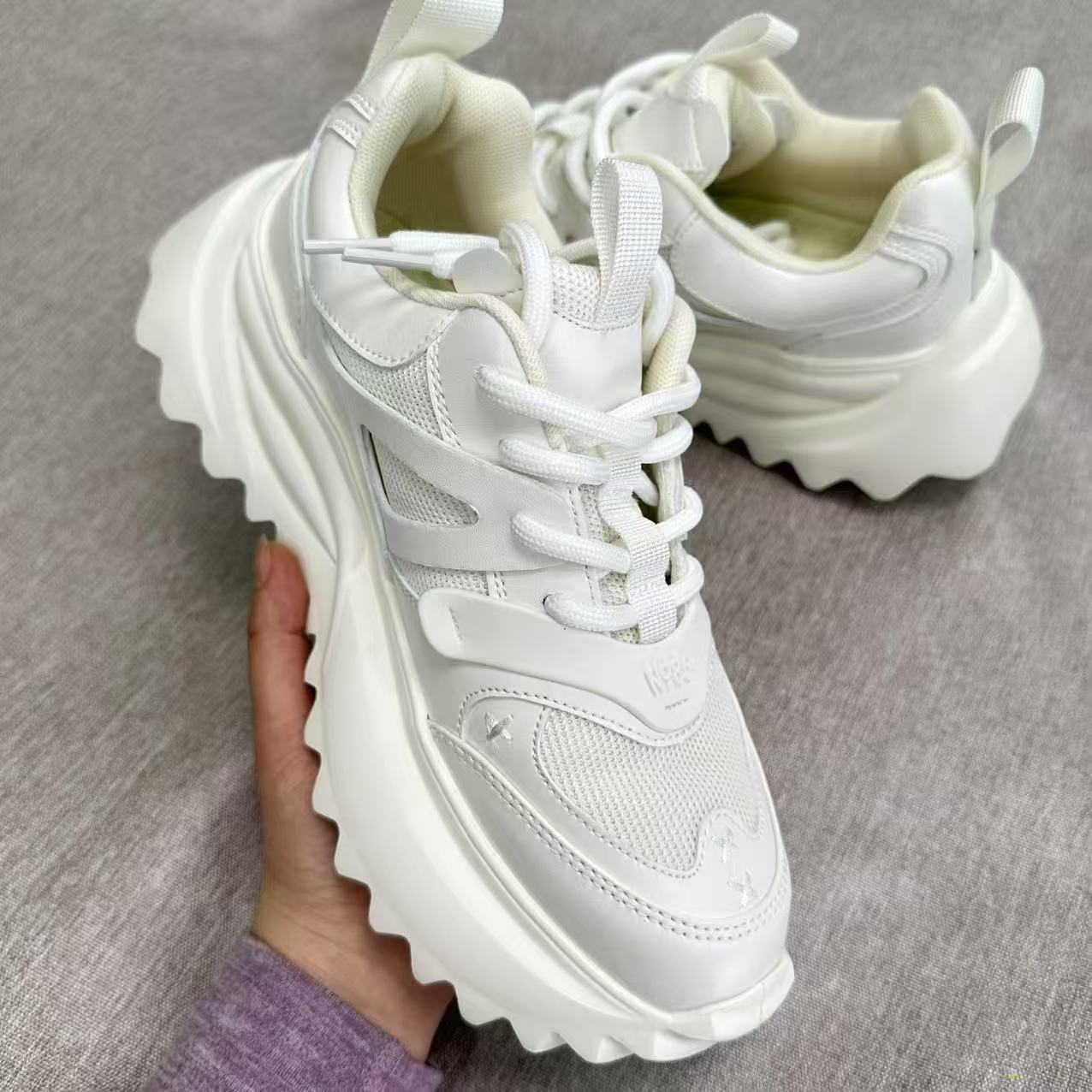 TX671（聚水潭）胶粘纳帕纹网面鞋休闲鞋百搭夏季休闲透气男士鞋子