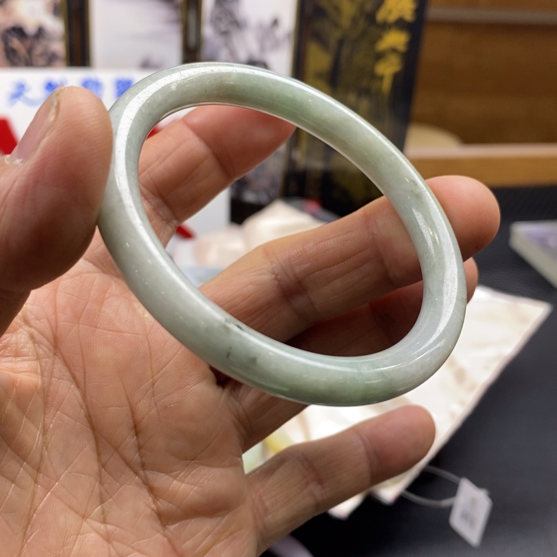 翡翠未镶嵌手镯翡翠手镯