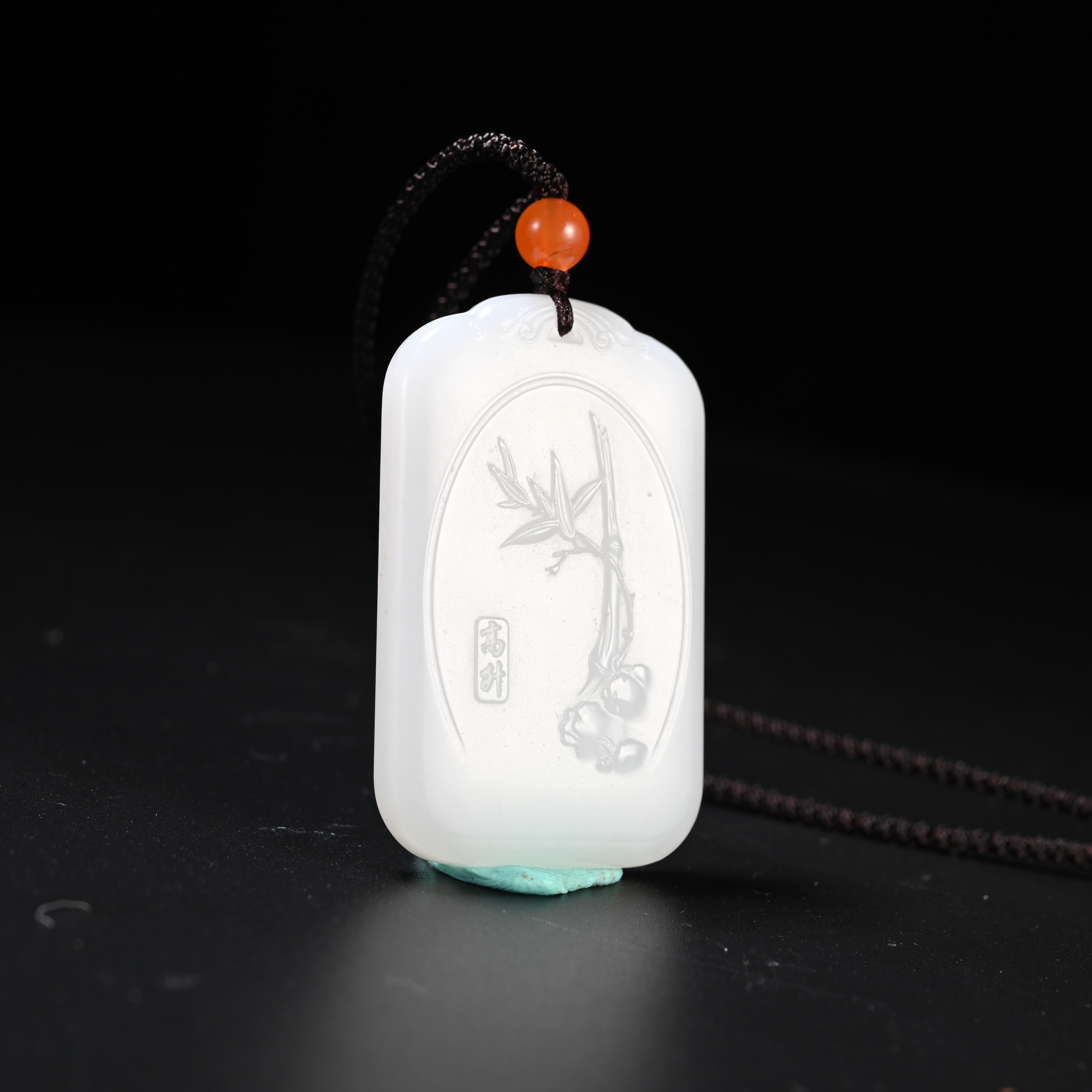 LOT8823 HP6801251和田玉节节高升牌佩/杭拍