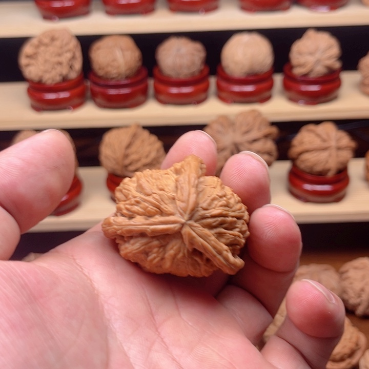 d***g吊坠文玩核桃白狮子