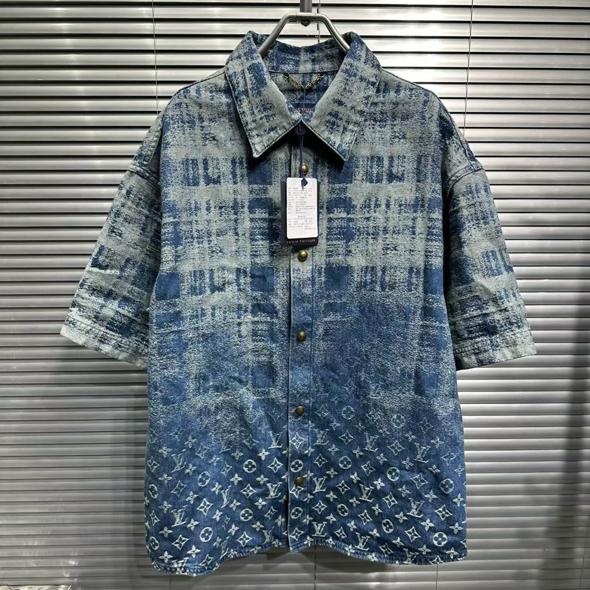 未使用 LouisVuitton/路易威登 26ss蓝色棋盘格牛仔短袖衬衫 m码