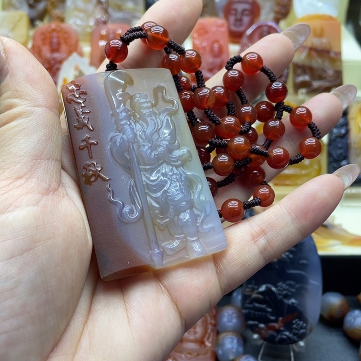 玛瑙/玉髓吊坠(赠链)未镶嵌{****}吊坠