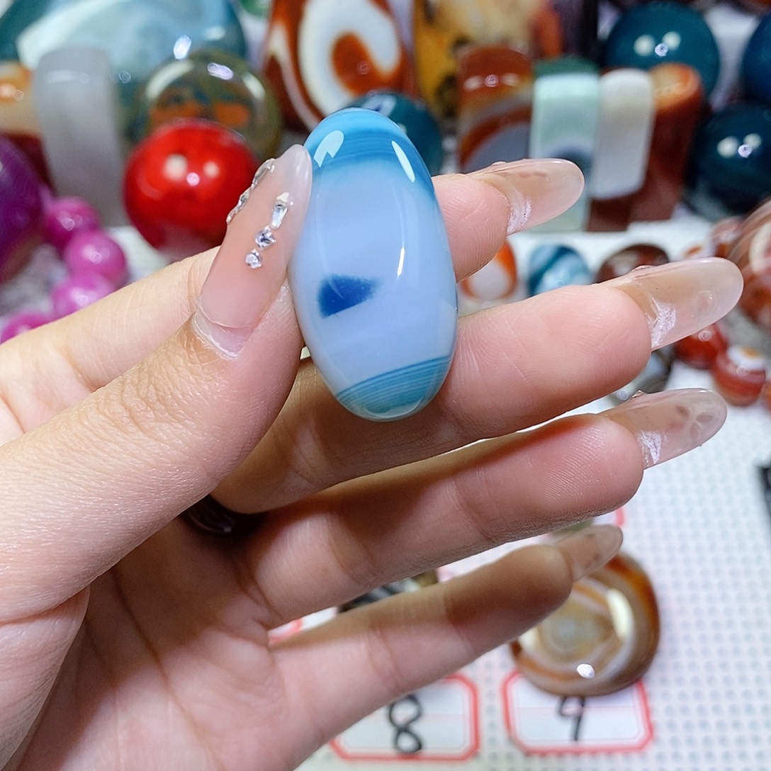 M***生玛瑙/玉髓未镶嵌珠宝奇石