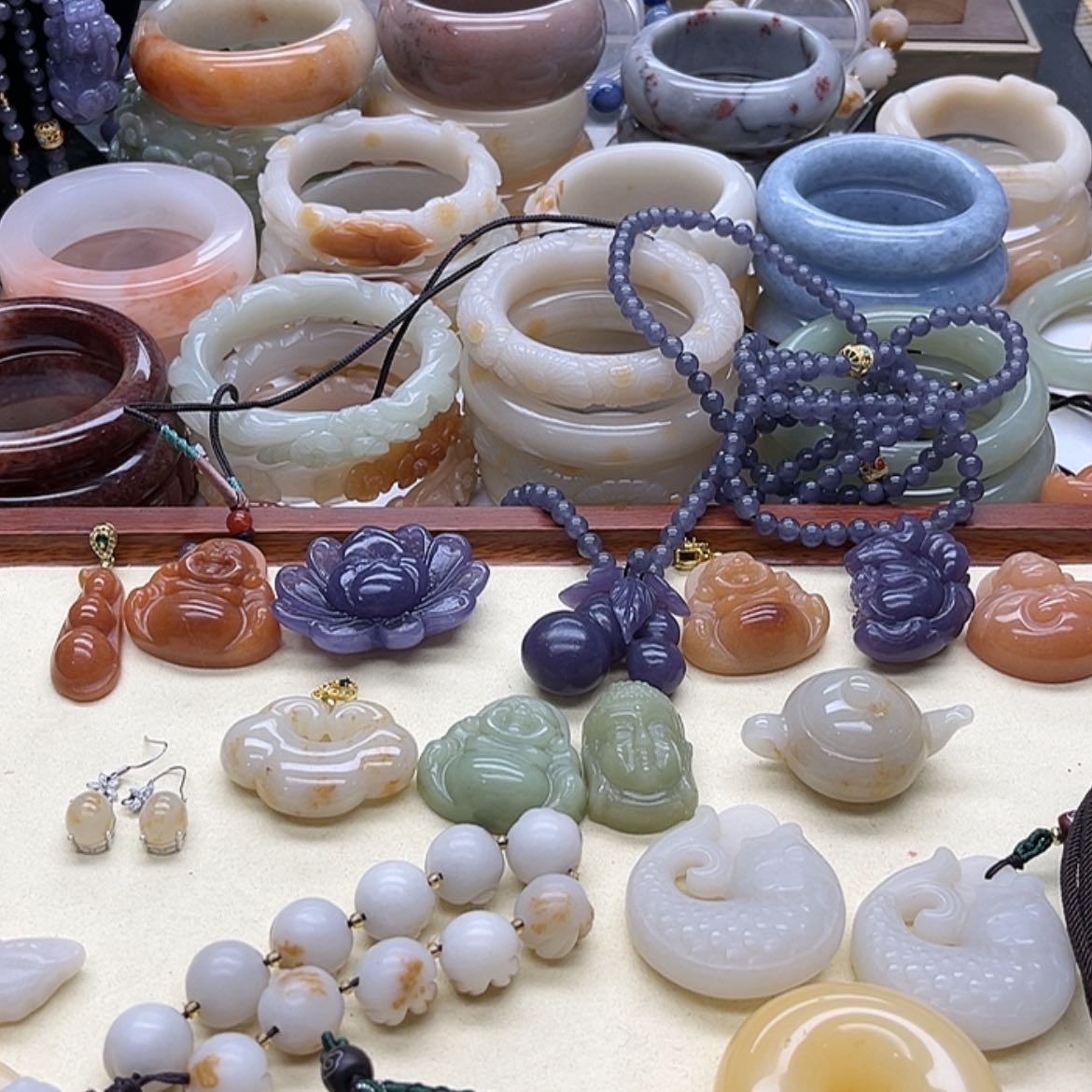 【闪购商品】石英质玉手镯未镶嵌精品吊坠