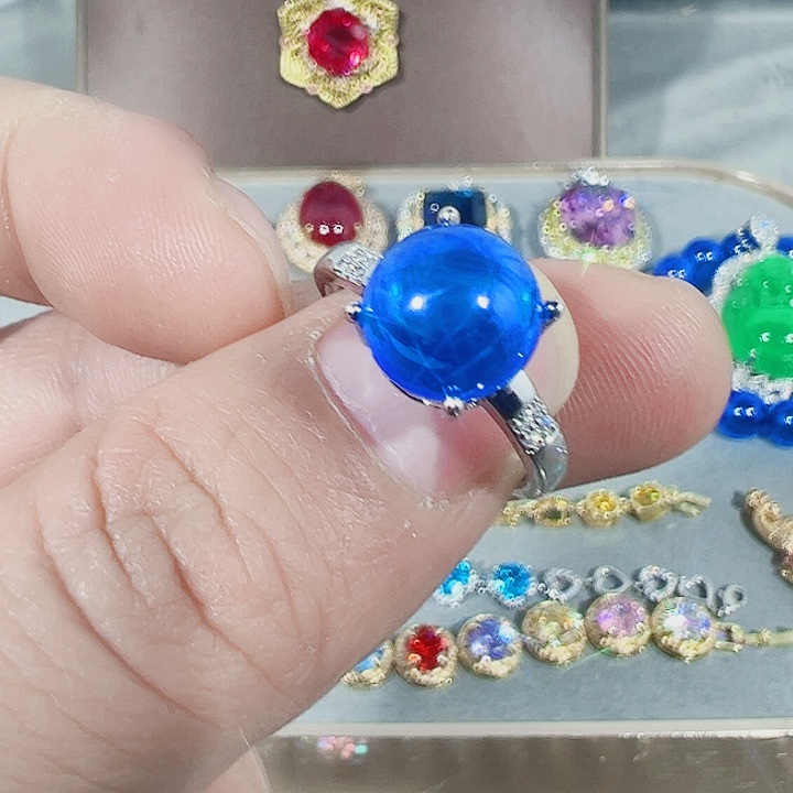 钨金红色蓝色满钻镶嵌戒指吊坠