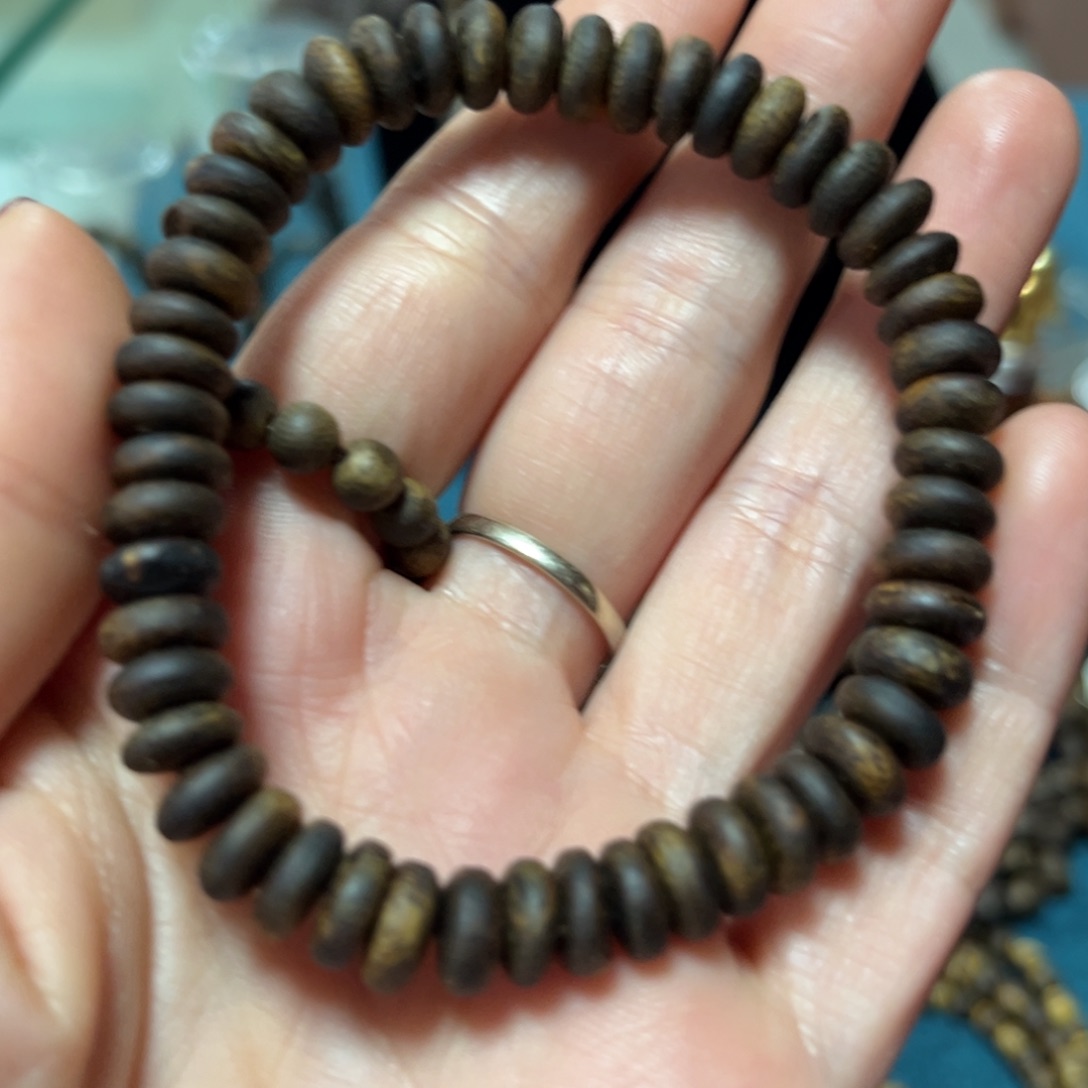 沉香手串红骨凹身卡8-6克多样性发货一条