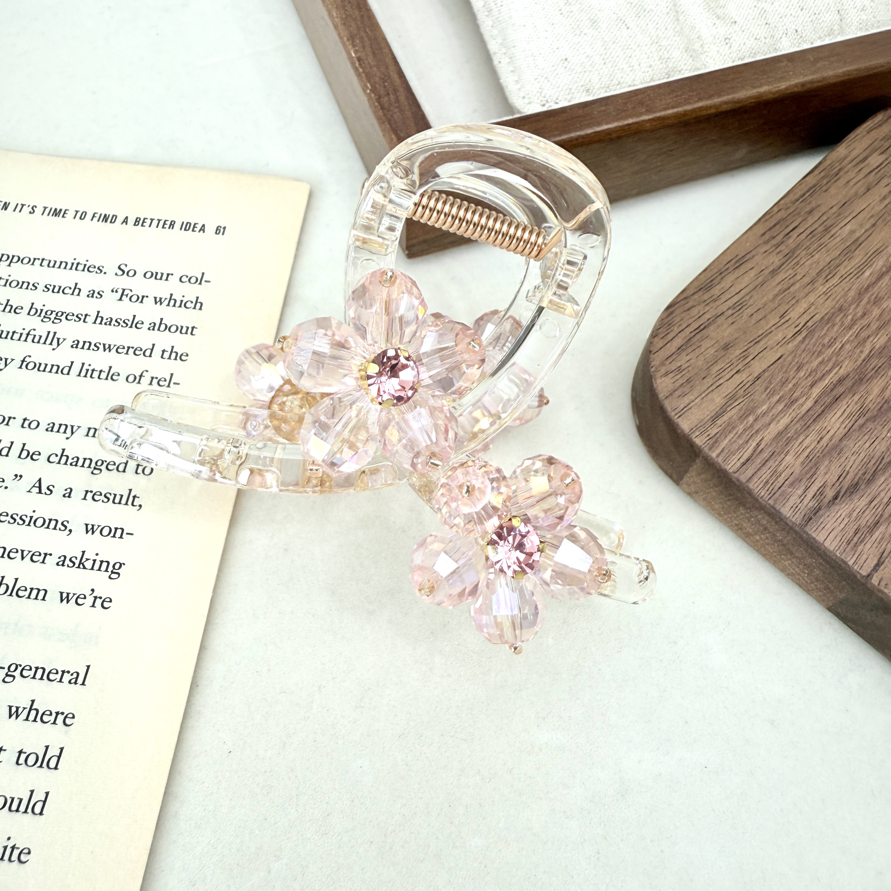 韩国东大门定制款原创设计可爱时尚气质花花水钻抓夹 （中抓）ZJ61