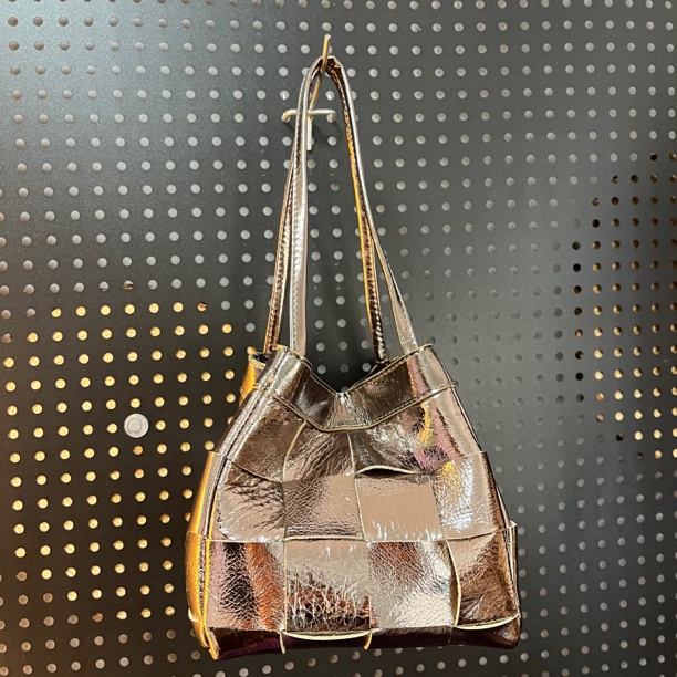 银灰色小众设计四方包手提女士皮包