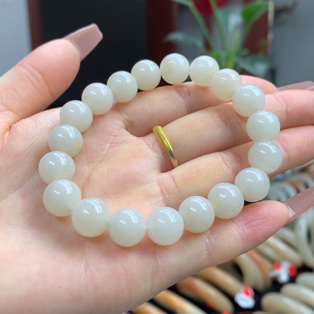 石英质玉串未镶嵌