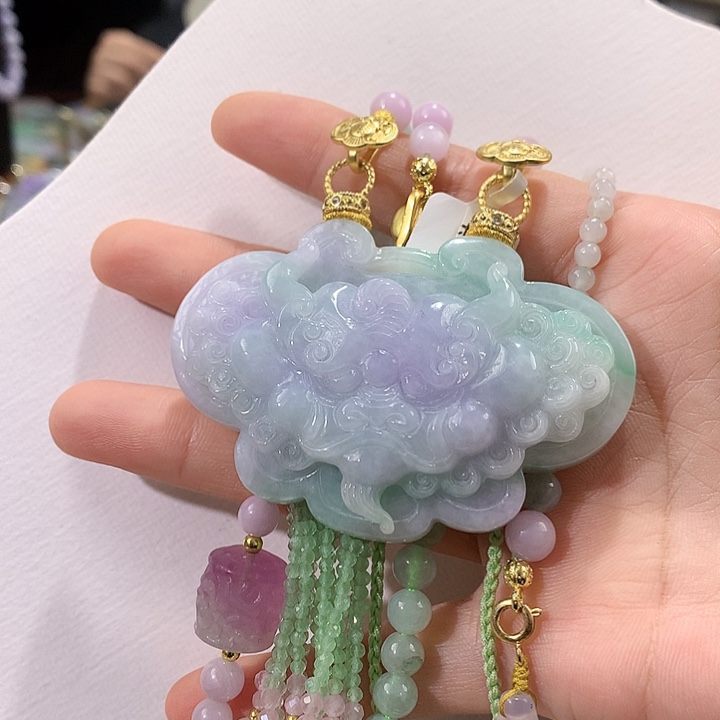 翡翠未镶嵌颈饰翡翠吊坠