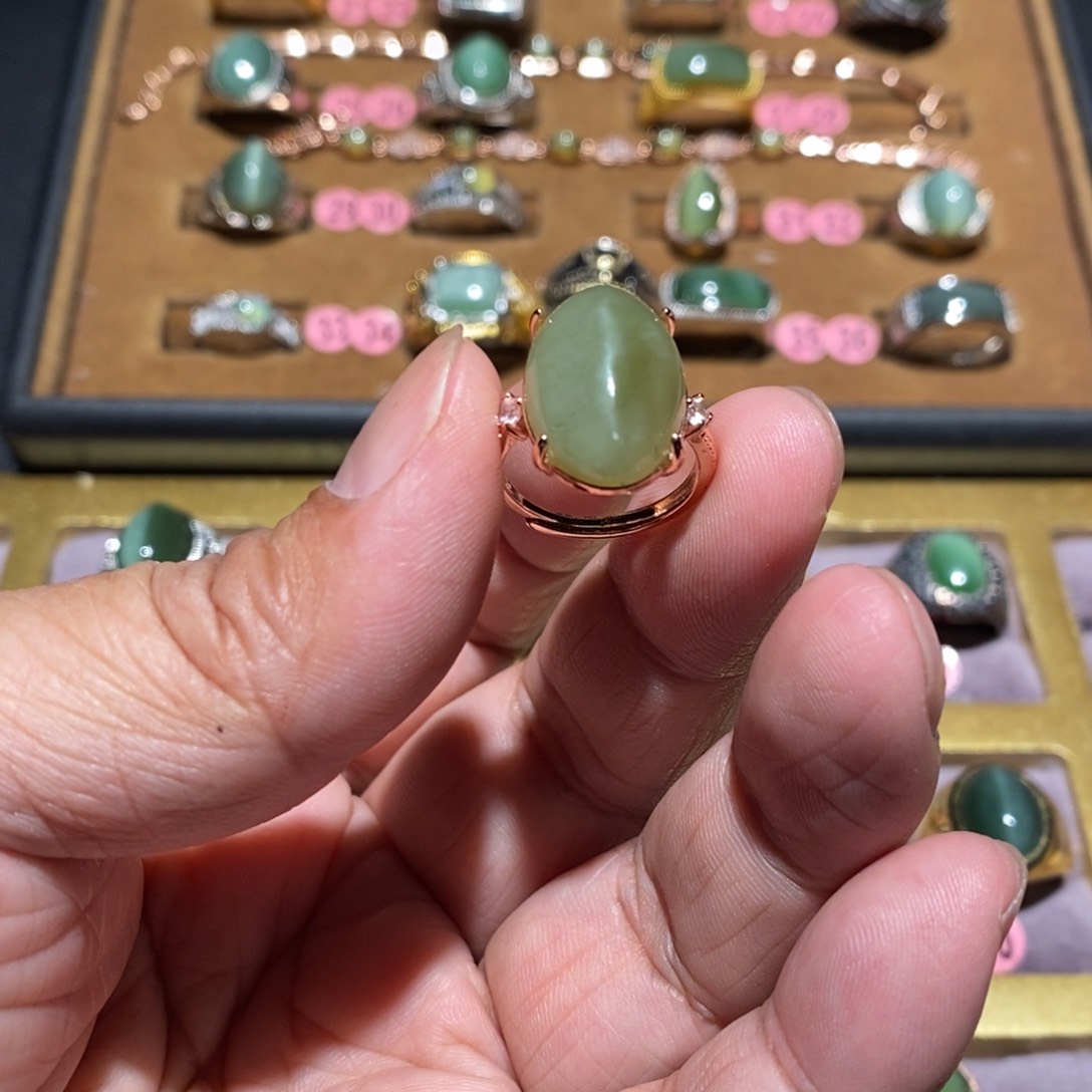 和田玉（碧玉）戒指未镶嵌