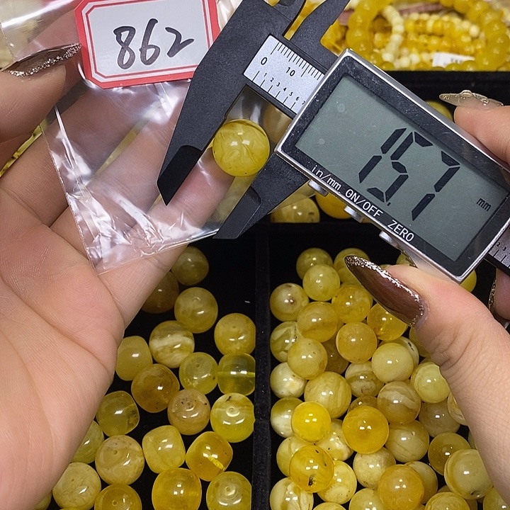 琥珀未镶嵌裸石862