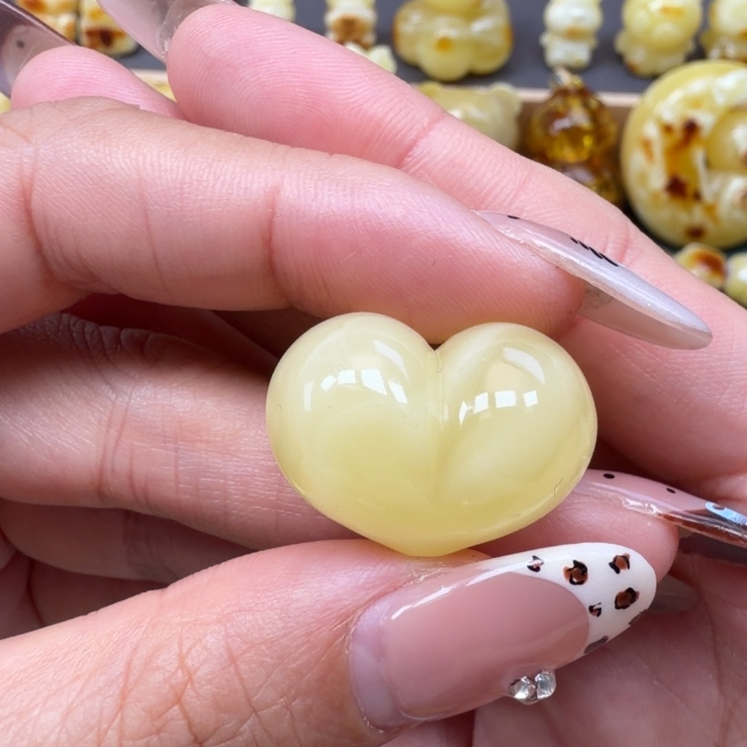 琥珀未镶嵌裸石蜜蜡
