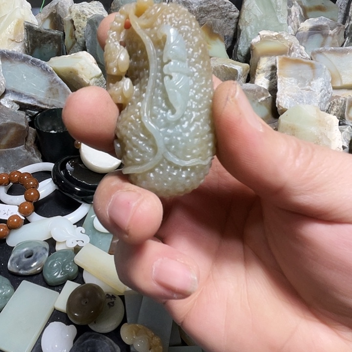 悠****和田玉（糖玉）未镶嵌把件