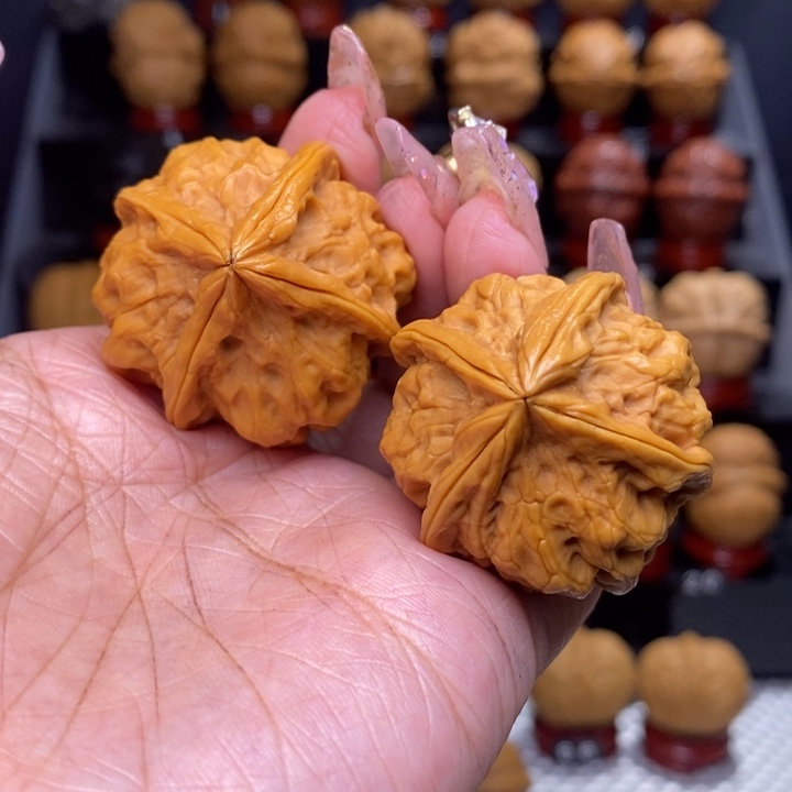 文玩核桃把件花千骨四棱47号