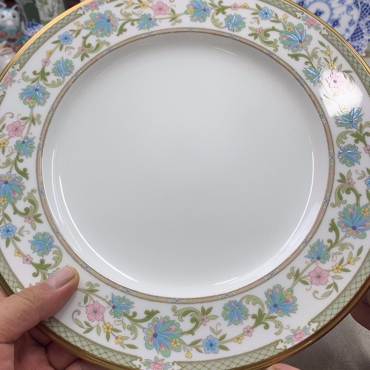 紫砂金瓷阁精品瓷器店