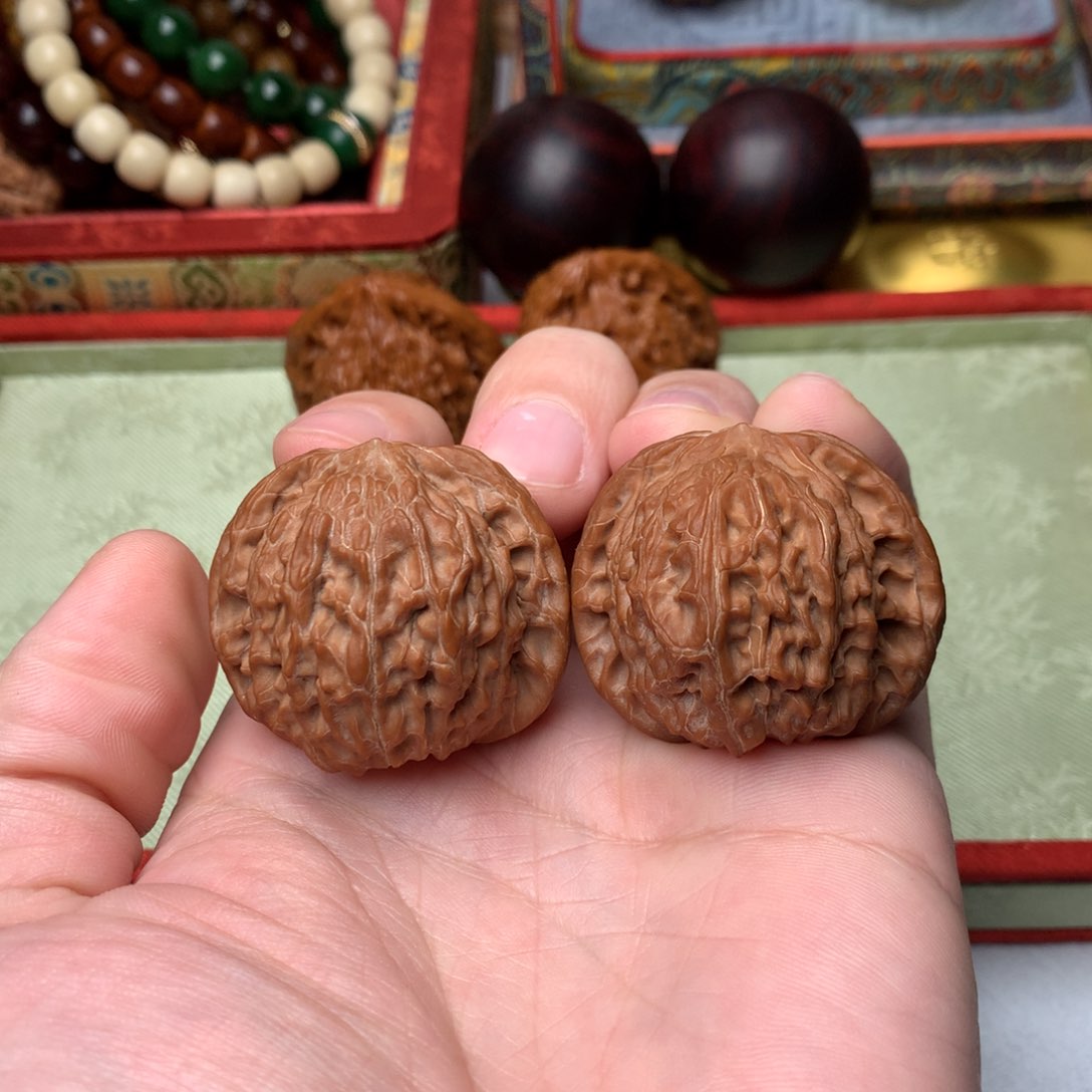 文玩核桃把件40尺全品磨盘狮子头