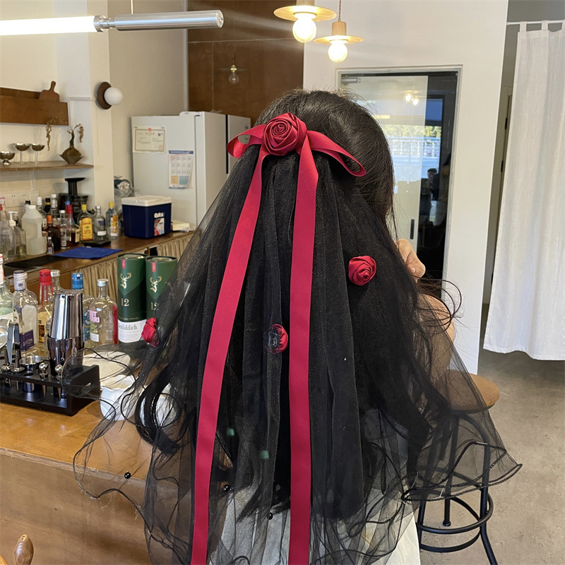 结婚求婚订婚酒红色玫瑰卷边网红绝美拍照超梦幻生日新娘头纱