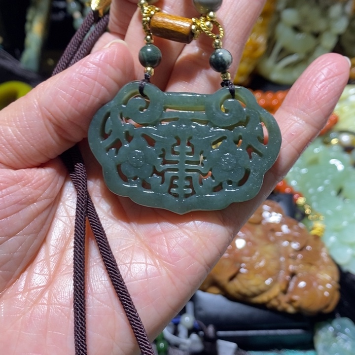 岫玉岫玉吊坠未镶嵌