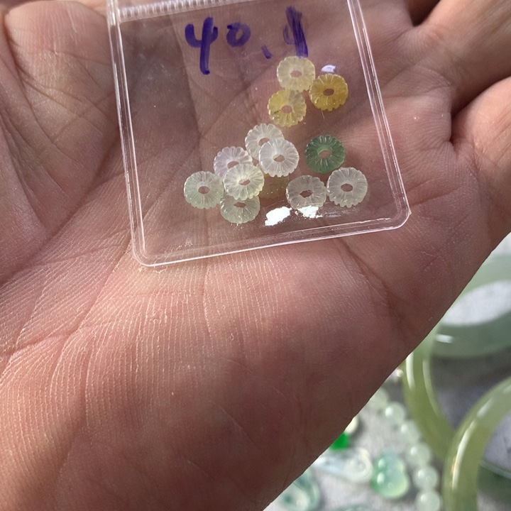 定制翡翠未镶嵌盛**家翡翠