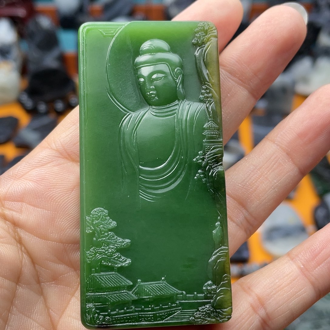 善***地和田玉未镶嵌颈饰