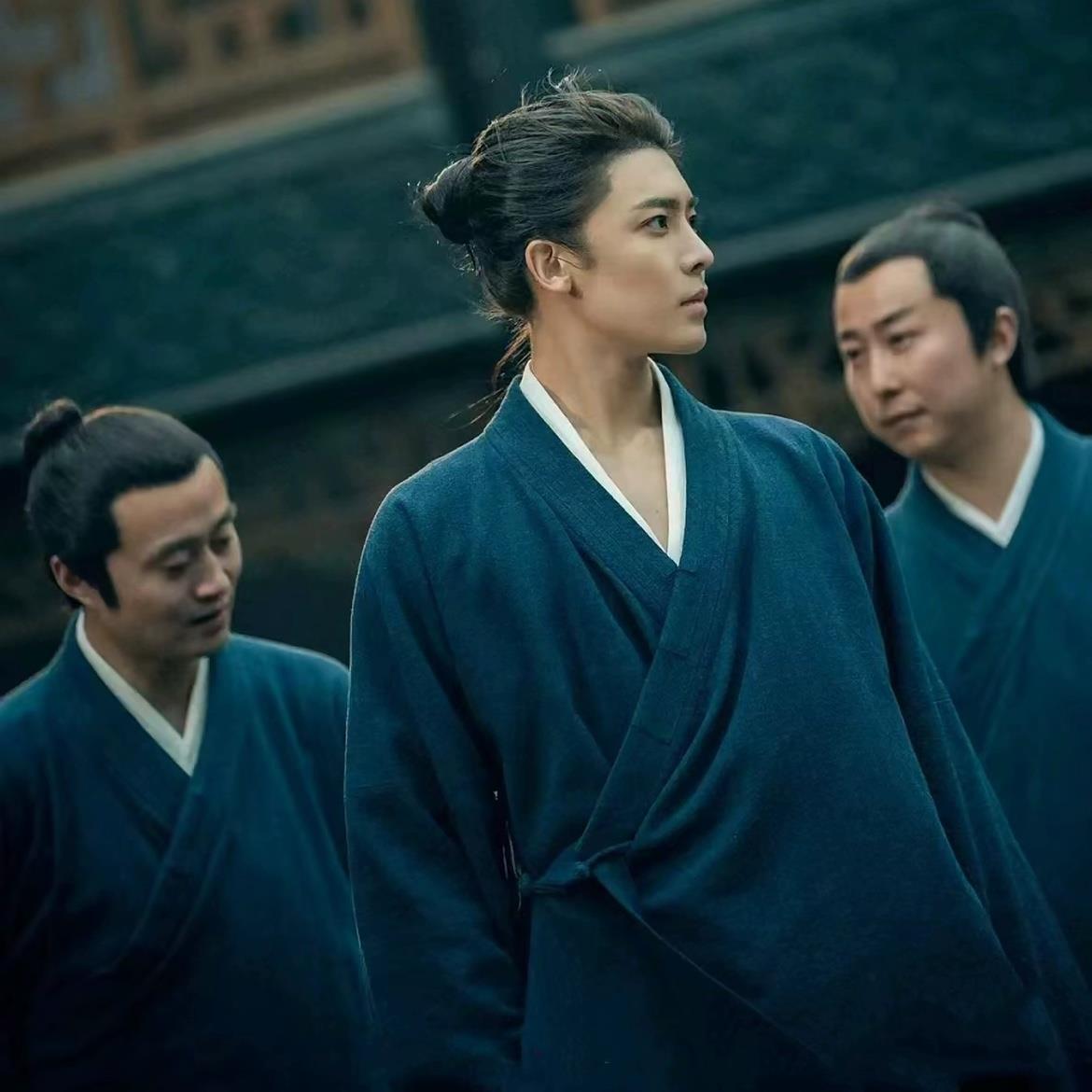 武当山发货！王也同款服饰异人之下中国风男女三清领道袍宽袖短袍