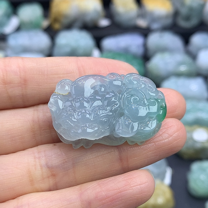 翡翠未镶嵌颈饰天然缅甸A货翡翠貔貅吊坠