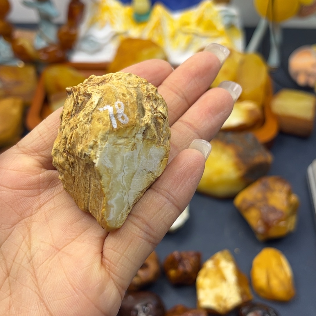 ****怪定制琥珀未镶嵌蜜蜡定制