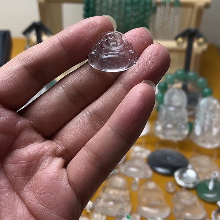 石英质玉佛公未镶嵌