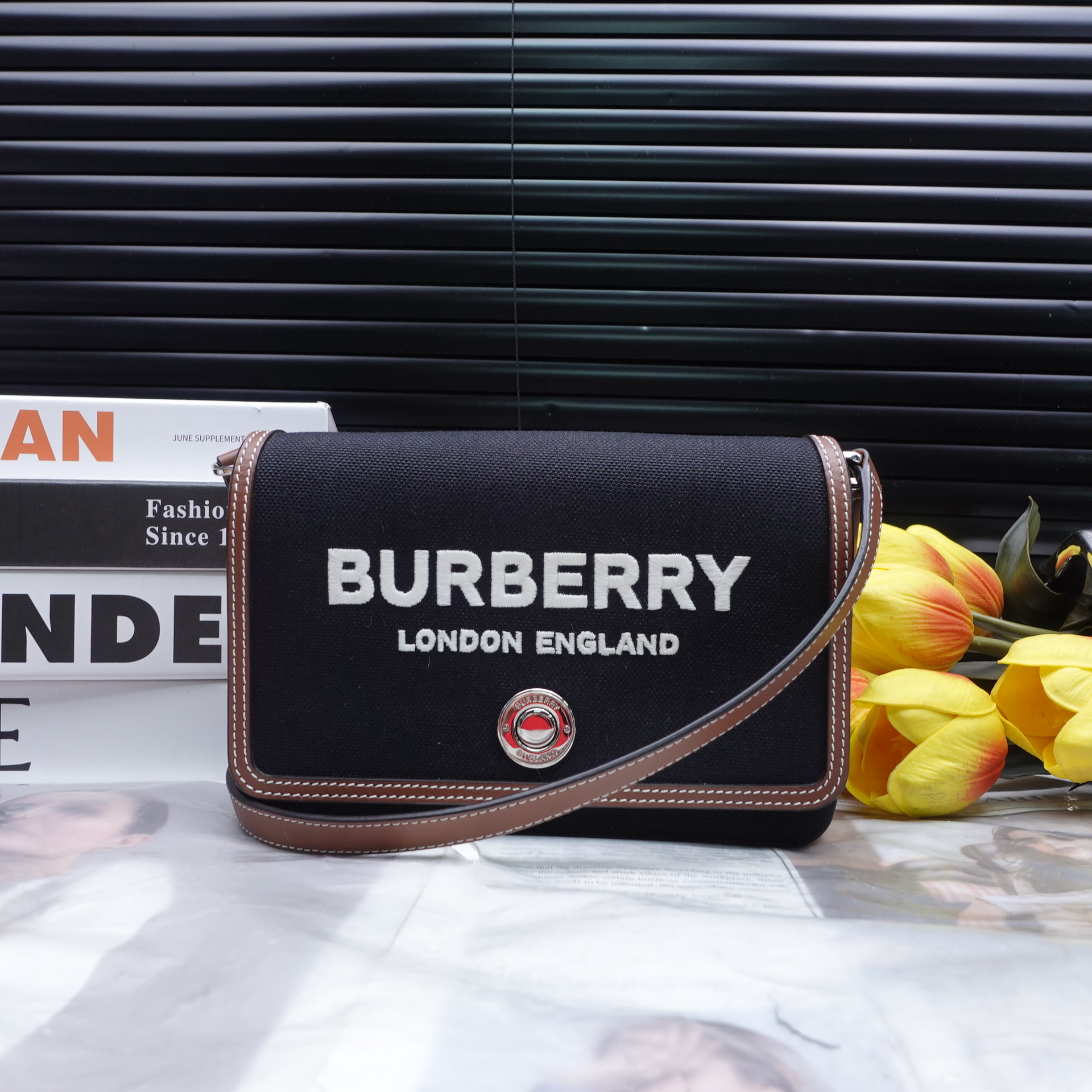 95新 BURBERRY/博柏利 巴宝莉/单肩包/T10326476