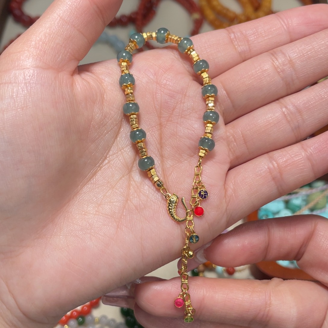 翡翠手链未镶嵌手链