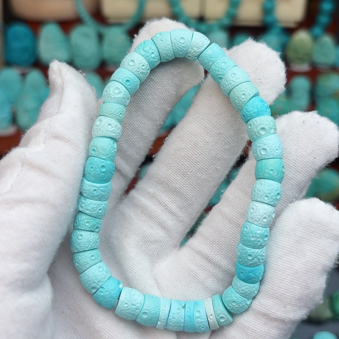 绿松石配饰未镶嵌