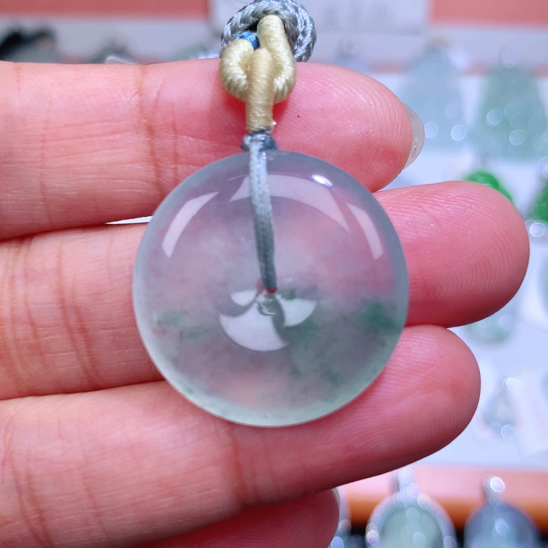 翡翠未镶嵌颈饰扣子