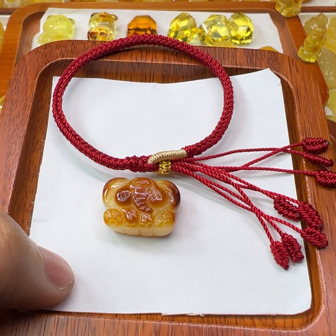 琥珀吊坠(不含链)未镶嵌