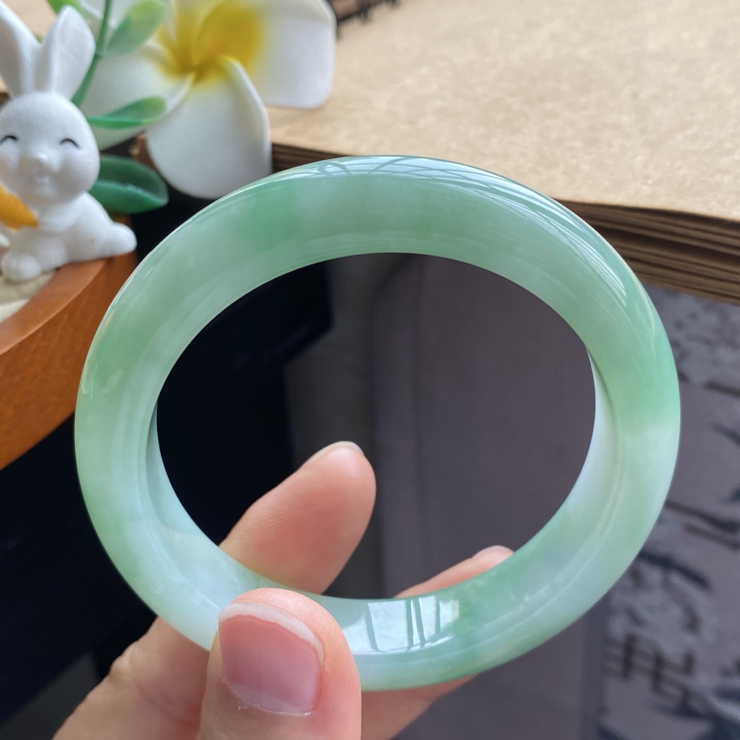 02.26批正圈果绿色1115号55.3-12.6-8.9清新果绿色！天然翡翠手镯