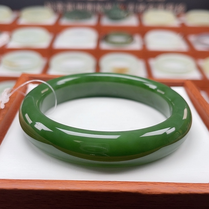 和田玉（碧玉）手镯未镶嵌老俄七