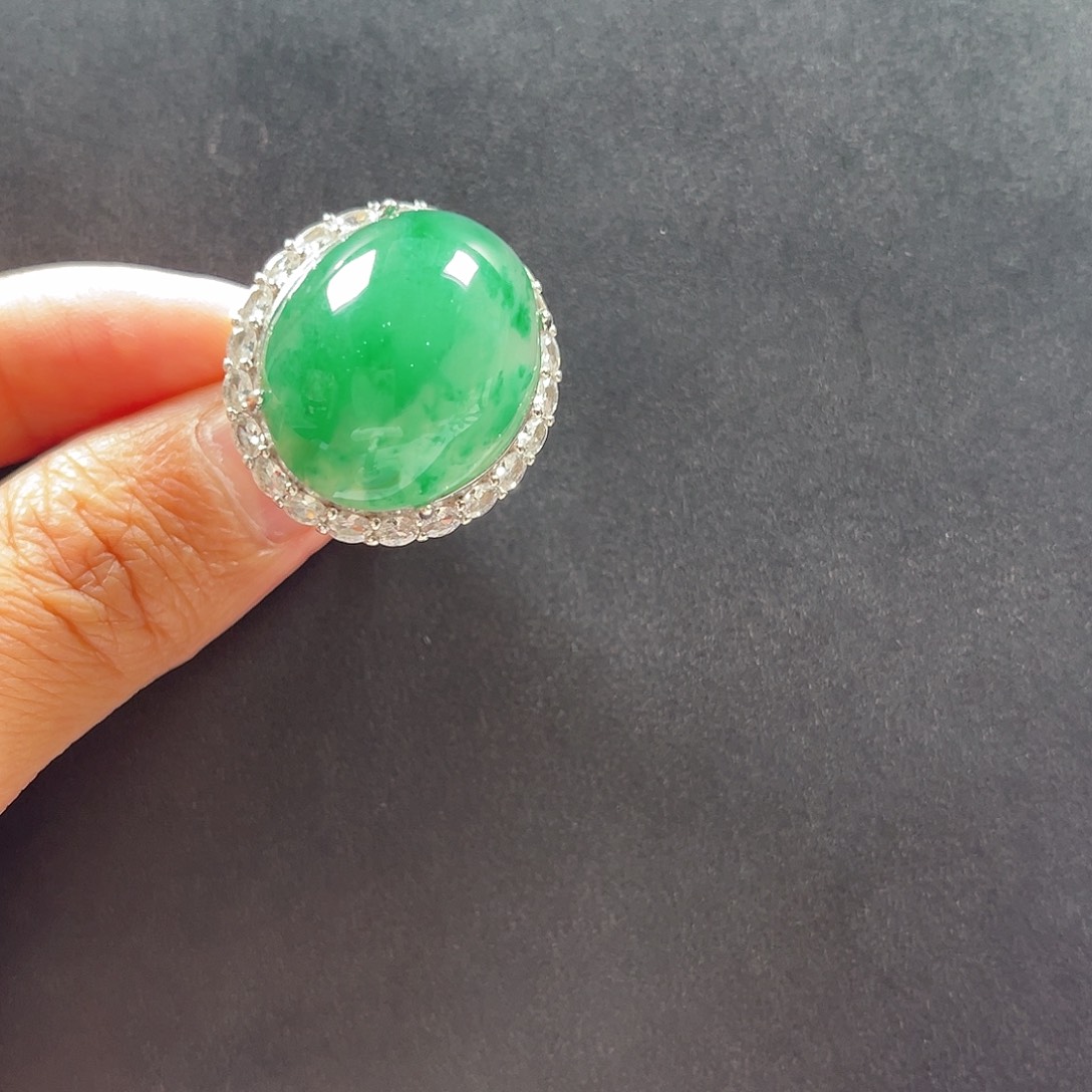 貌***花石英质玉未镶嵌戒指