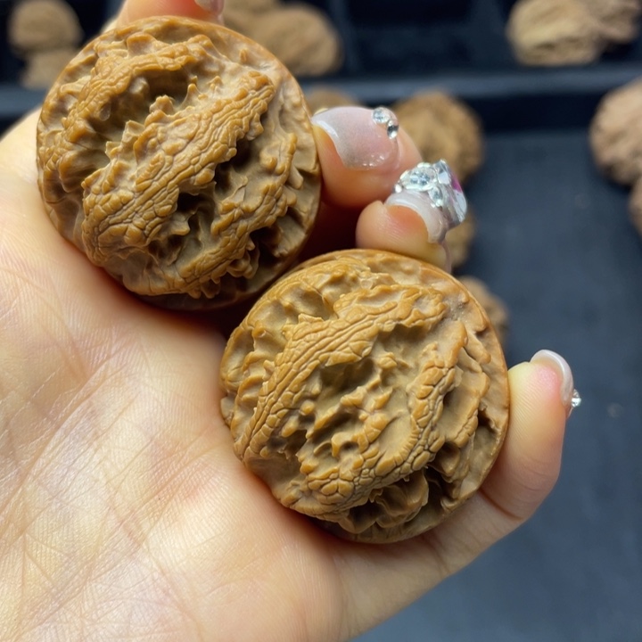 文玩核桃吊坠突突突突突突
