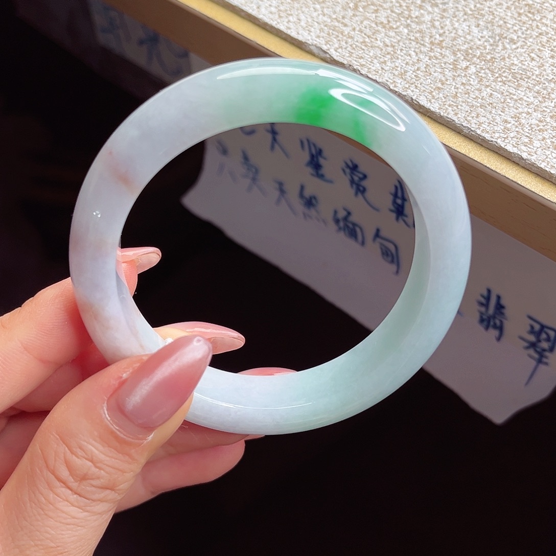 翡翠未镶嵌手镯手镯