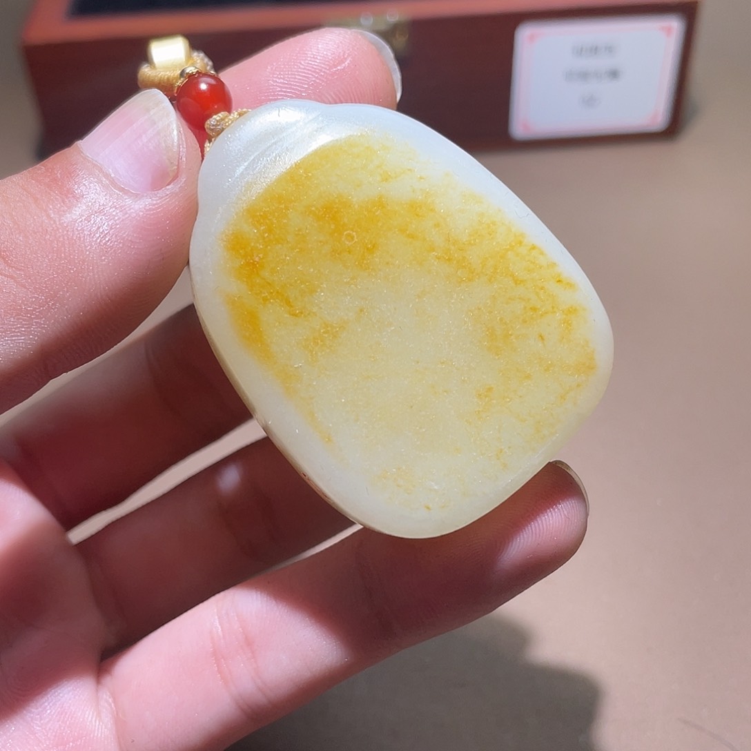 和田玉颈饰未镶嵌Z6