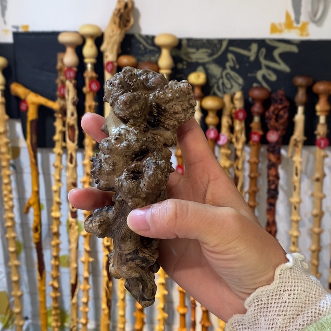 恪***古麻梨尼疙瘩手把件文玩